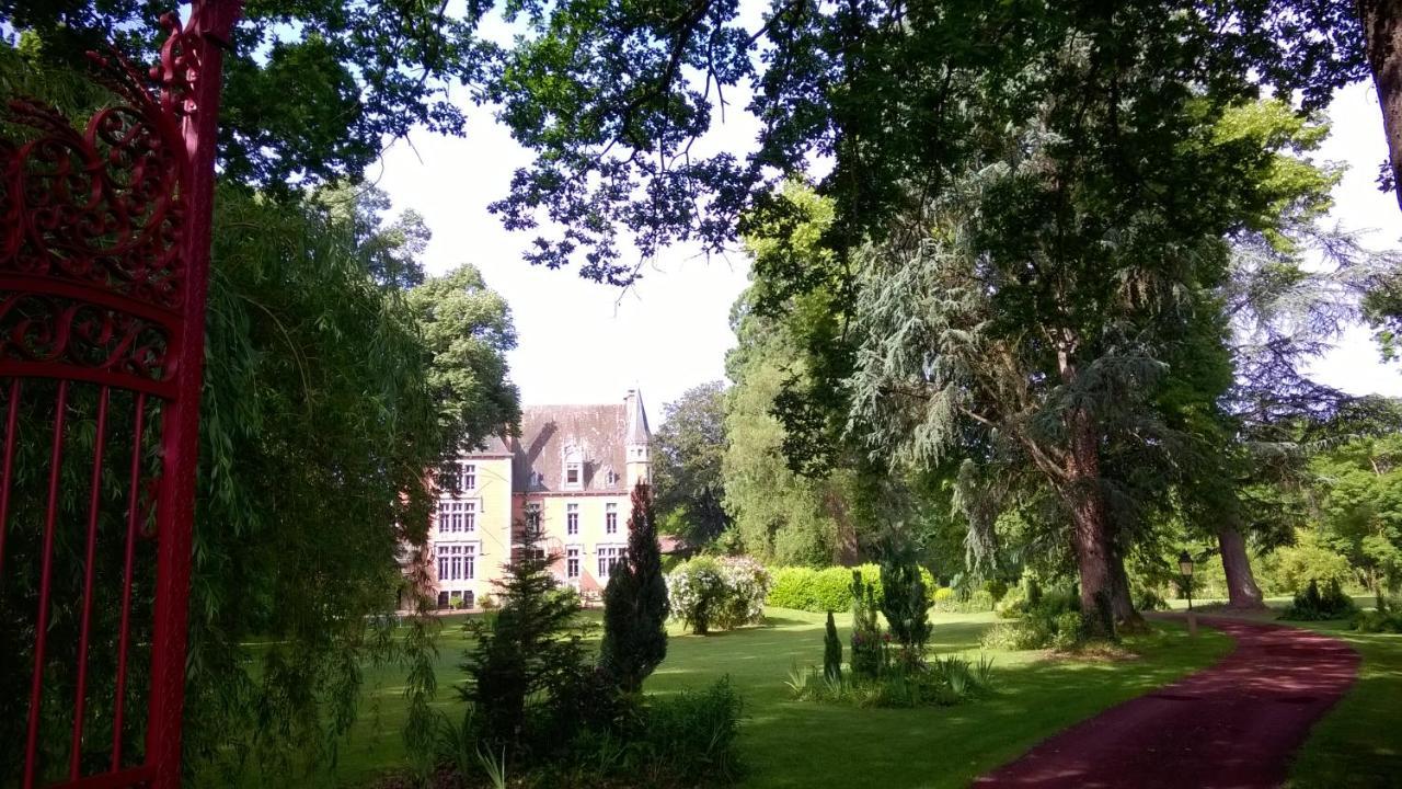 Saint-Rémy-de-Chargnat Chateau De La Vernede, La Grande Vernede المظهر الخارجي الصورة